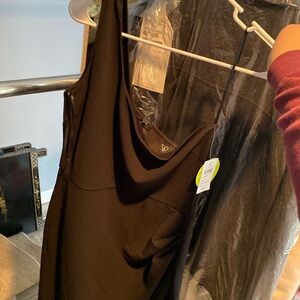 New windsor dress large